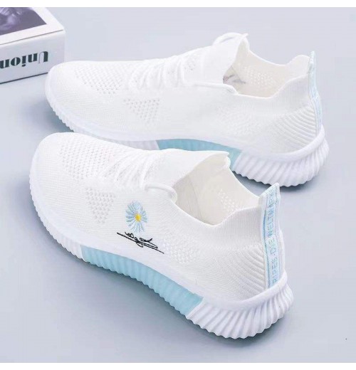 Wholesale Casual Shoes Ladies Flat Shoes Female Sport Shoes White Running Sneakers New Arrivals Cheap Fashion for Women